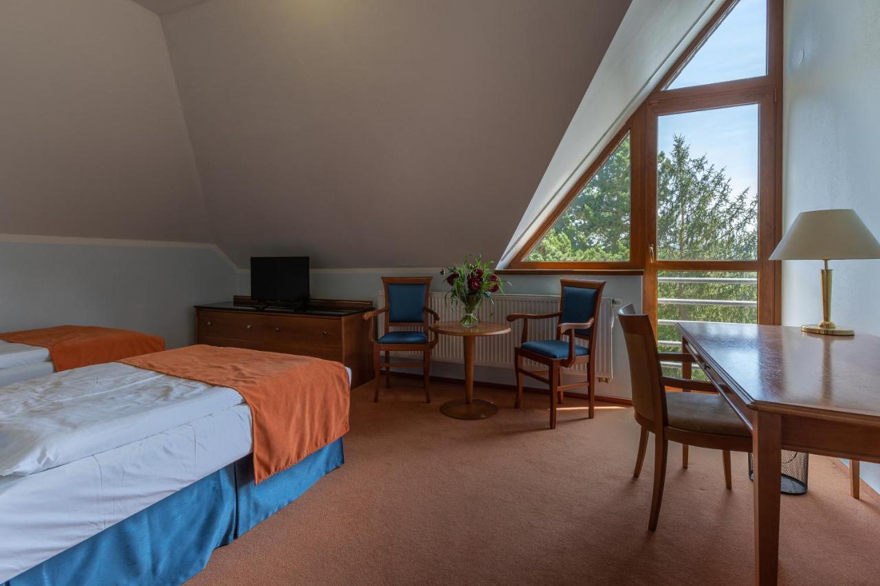 Darovansky Dvur - Wellness & Golf Hotel Břasy エクステリア 写真