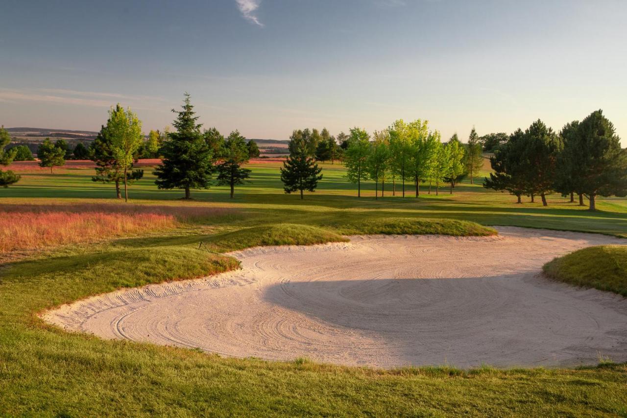 Darovansky Dvur - Wellness & Golf Hotel Břasy エクステリア 写真