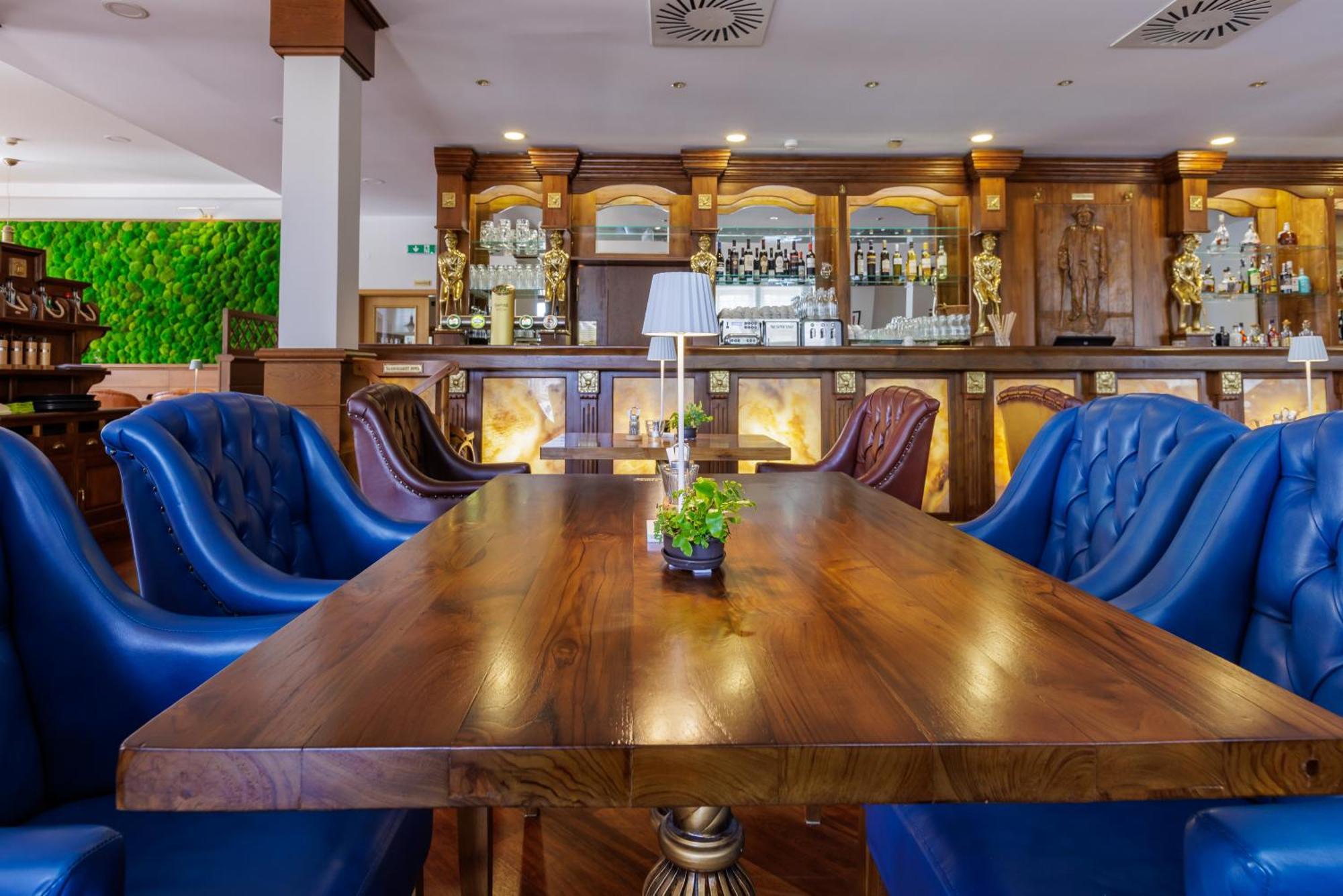 Darovansky Dvur - Wellness & Golf Hotel Břasy エクステリア 写真